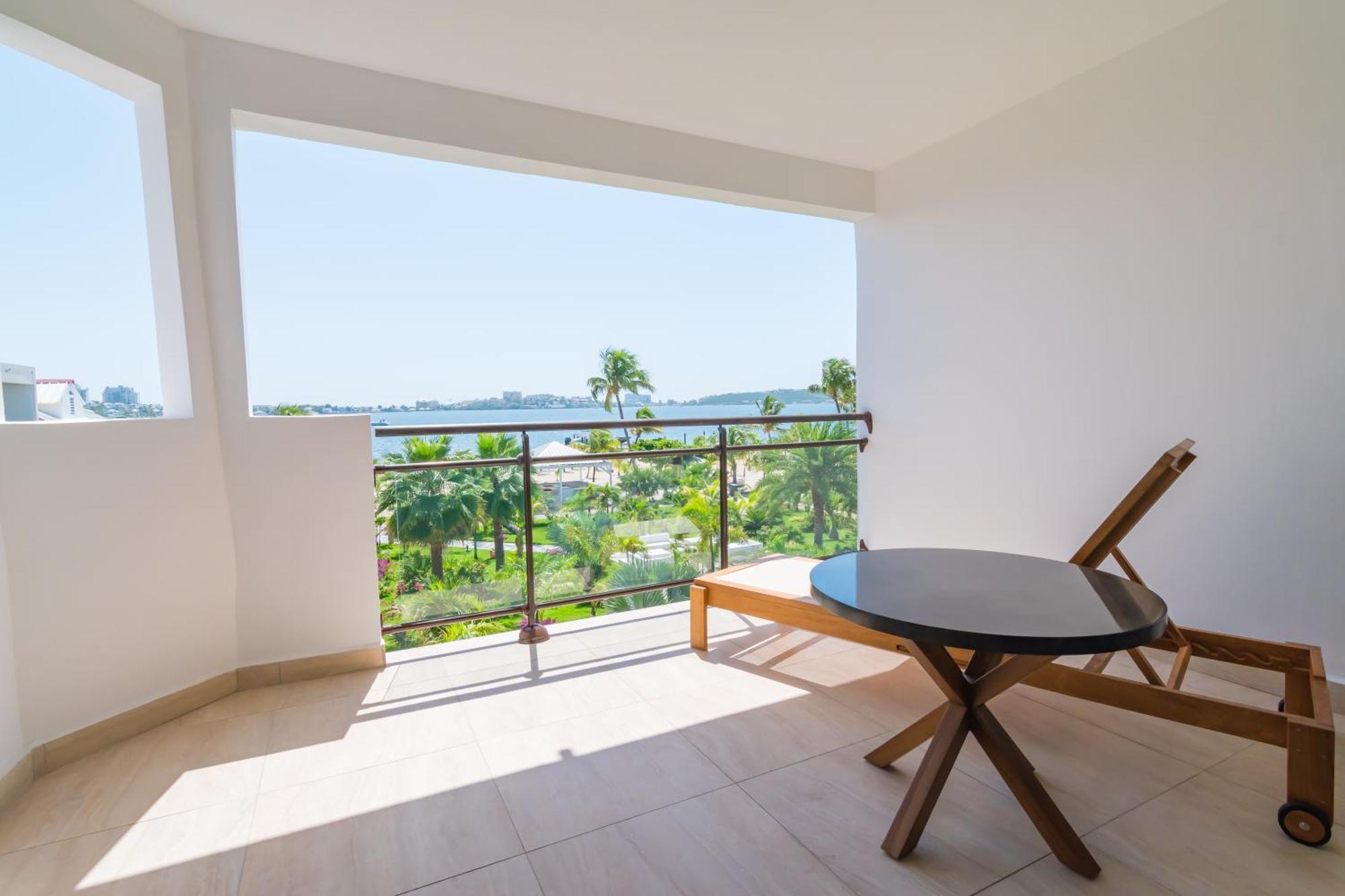 Hommage Hotel & Residences Baie Nettle Exterior photo